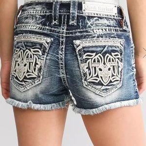 NWOT Size 28 EXCLUSIVE rock revival shorts